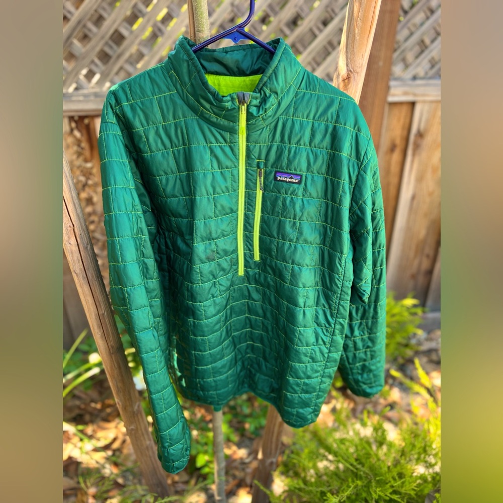 Green Patagonia half zip - size XL